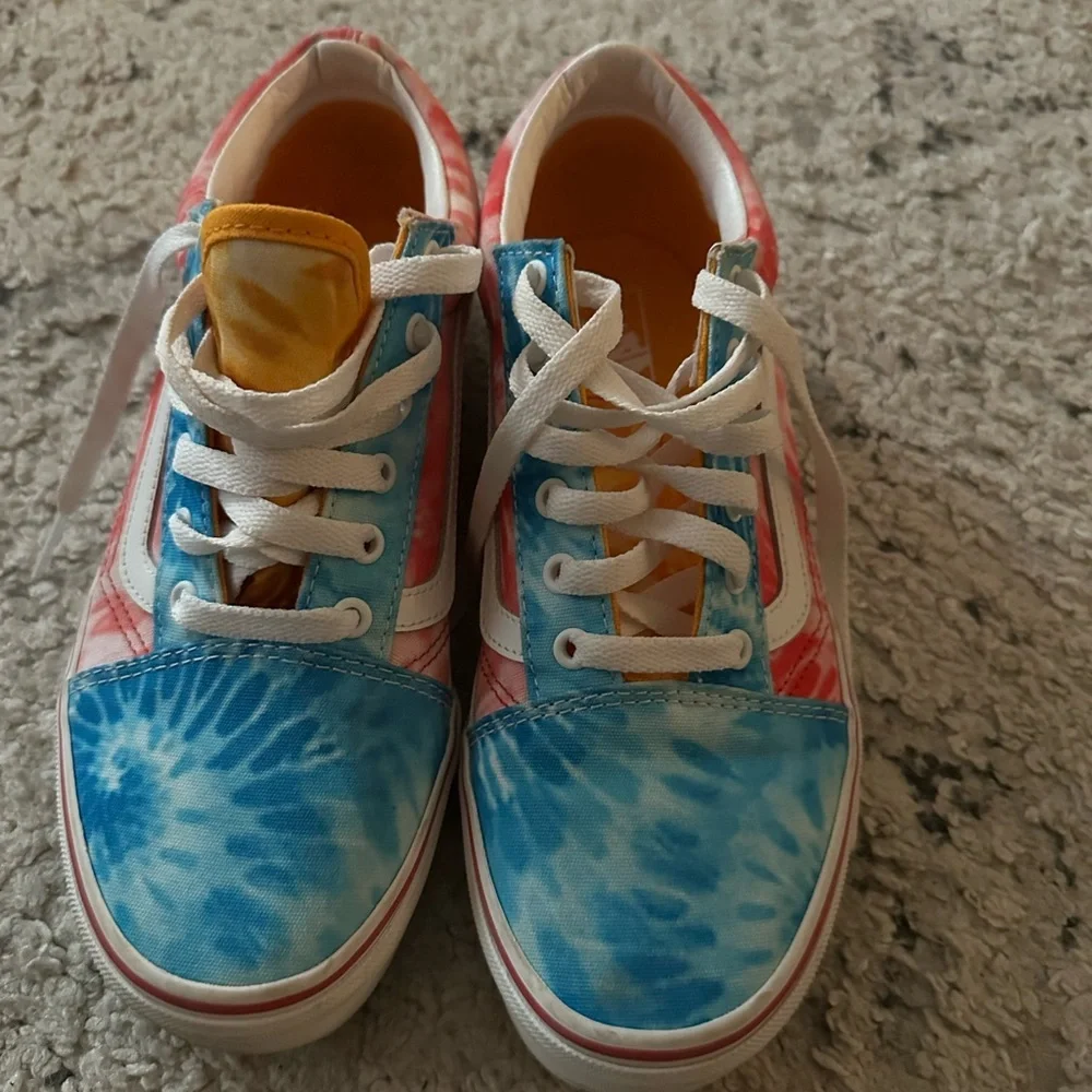 VANS Old Skool Tie Dye Blue, Pink Orange Sneaker Shoe Size 6 Junior